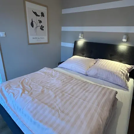 شقة 2 Cozy And Quiet A29 *